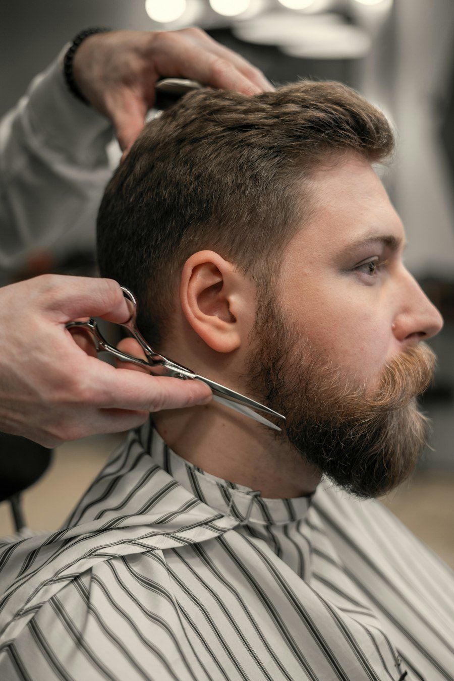 Barba na tesoura